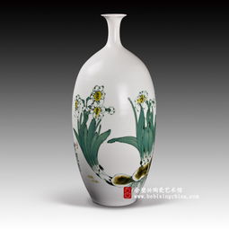 瓷韻流芳 從景德鎮(zhèn)到龍泉青瓷的藝術(shù)與投資之旅